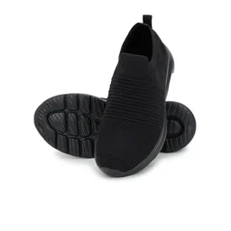 TPENT Men Mesh Running Non-Marking Shoes image 4