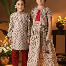 VASTRAMAY Girls Floral Printed Cotton Ready to Wear Lehenga With Blouse & Jacket-39