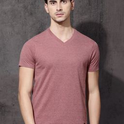 roadster Men Solid V Neck Cotton Blend Maroon T-Shirt-picture-26