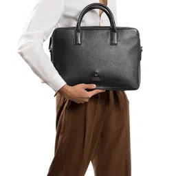 Hidesign Men Textured Messenger Bag-image-56