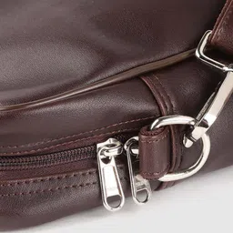 K London Textured Messenger Bag image 5