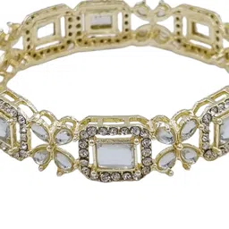 Anouk Gold Toned Set of 2 Gold Plated Kundan Studded Bangles image 4