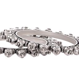 Rubans Set Of 2 Silver-Plated Artisan-Crafted Oxidized Bangles image 3