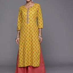 Varanga Women Floral Printed Floral Cotton Kurta-image-99