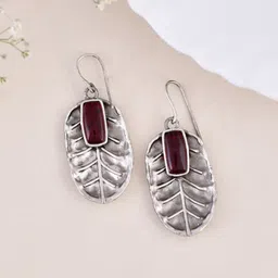 DASTOOR Silver-Plated Leaf Shaped Drop Earrings-5
