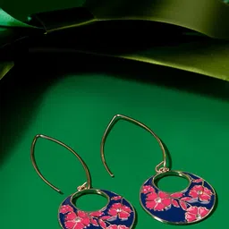 AMI Contemporary Hoop Earrings-47