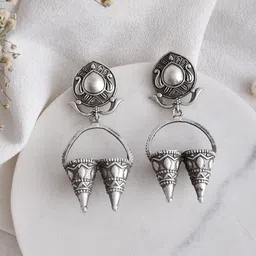 DASTOOR Silver-Plated Contemporary Drop Earrings-8