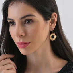 SOHI Gold-Plated Contemporary Drop Earrings-4