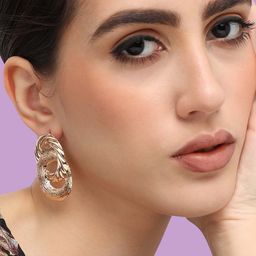SOHI Gold-Plated Contemporary Drop Earrings-19