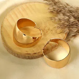 SOHI Gold-Plated Contemporary Studs Earrings-51