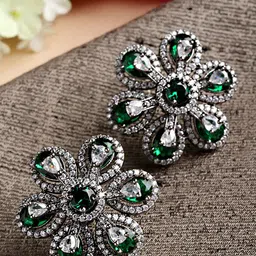 KARATCART Contemporary Studs Earrings-image-15