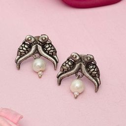 Sangria Silver-Plated Oxidised Artificial Stones and Beads Studs image 3