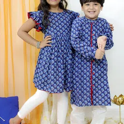 VASTRAMAY Girls Floral Printed Regular Pure Cotton Kurta With Leggings-image-24