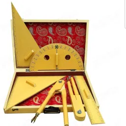 M&A RETAILERS Geometry Box-image-2