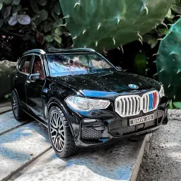 SUV Model 1:32 BMW X5 Zinc Alloy Car With Sound And Light-27
