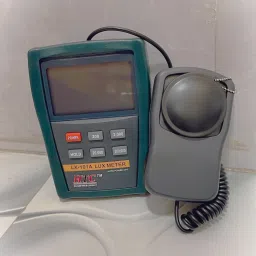 HTC LX101A along with Calibration Certificate Lux Meter Light Meter-image-91