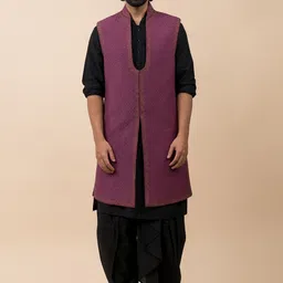 Tasva Men Purple Embroidered Sherwani Set-picture-22
