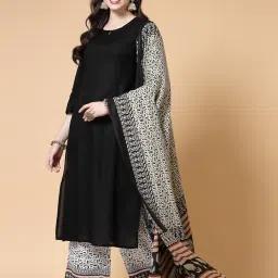 Floral Print Kurta, Palazzo & Dupatta Set-picture-25