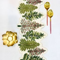 YWULY Green & White Embellished Abstract Shaped Table Runner image 1