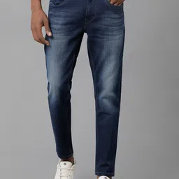 Voi Jeans Men Mid Rise Clean Look Light Fade Whiskers & Chevrons Slim Fit Cropped Jeans-image-99