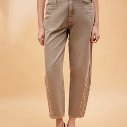 SASSAFRAS BASICS Women Carrot Mid Rise Pure Cotton Mom Fit Jeans-image-86