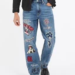 GUESS Men Applique Mid-Rise Light Fade Clean Look Cotton Jeans-image-69
