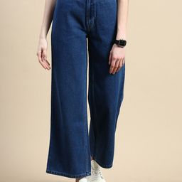 De Moza Women Relaxed Fit High Rise Clean Look Light Fade Cropped Jeans-image-28