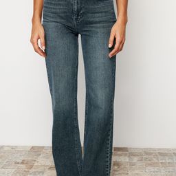 Trendyol Women Clean Look Light Fade Pure Cotton  Jeans-image-52
