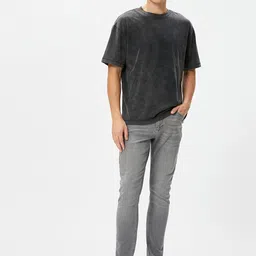 Koton Men Heavy Fade Clean Look Stretchable Jeans image 3
