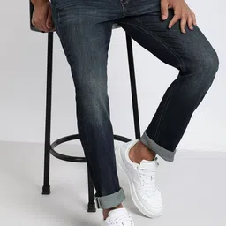 Lee Men Slim Fit Clean Look Light Fade Stretchable Jeans-image-37