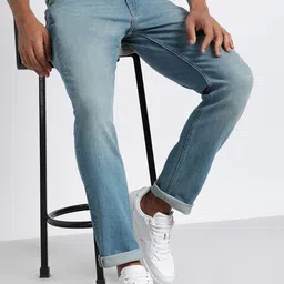 Lee Men Slim Fit Clean Look Light Fade Stretchable Jeans-image-8