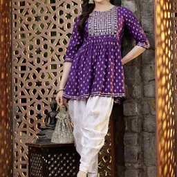 Stylum Ethnic Motifs Printed Empire Gotta Patti Kurti with Dhoti Pant-picture-20