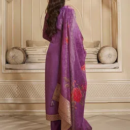 Seerat Round Neck Long Sleeves Ethnic Motifs Straight Kurta with Trouser & Dupatta image 5