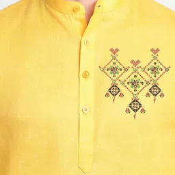 DEVOILER Geometric Printed Mandarin Collar Block Print Straight Kurta image 3