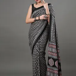 Mitera Ethnic Motifs Printed Saree-image-59