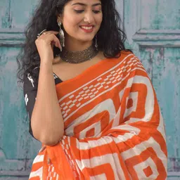 TROPWEAR Geometric Mulmul Cotton Block Print Saree image 5