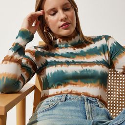 Happiness istanbul Horizontal Stripes Printed High Neck Long Sleeves Regular CropTop-picture-29