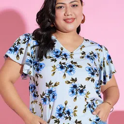 Berrylush Curve Plus Size Green Floral Printed Regular Top-46