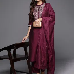 Women Silk Blend Kurta Pant Dupatta Set-picture-20