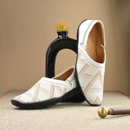 Vellinto KULDHARA Cool Rjasthani Ethnic Juttis For Men ll Mojaris For Men Party Wear For Men-image-13