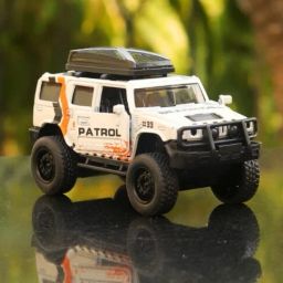 Die Cast Metal Cruiser White Toy With Pull Back and Openable Doors-image-54
