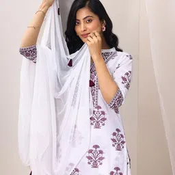Libas Floral Printed Mandarin Collar Straight Kurta with Trousers & Dupatta-35