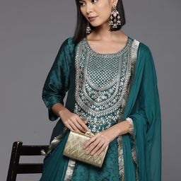 Varanga Ethnic Motifs Yoke Design Regular Sequinned Kurta with Trousers & Dupatta-12