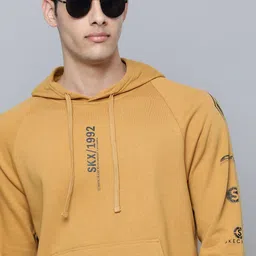 Skechers Men Mustard Yellow Typography Print SKX Varocity Hooded Pullover Sweatshirt-image-13