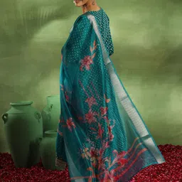 Libas Bandhani Embroidered Sequinned Straight Kurta With Trouser & Dupatta image 2