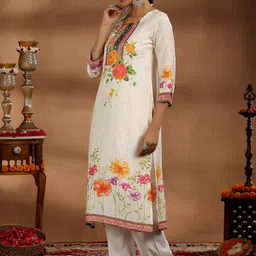 Libas Floral Printed Regular Beads and Stones Kurta with Trousers & Dupatta image 5