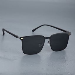 Carlton London Black Polarised and UV Protected Lens Wayfarer Sunglasses CLSM144-14