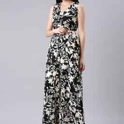 SHOWOFF Printed Top With Flared Palazzos & Jacket image 5