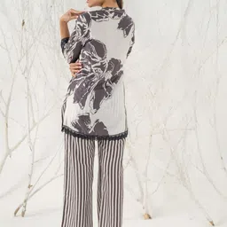 Sangria Abstract Printed Top & Trouser Co-Ord Set image 5