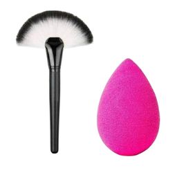 Lenon Set Of 2 Fan Make-Up Brush & Blender image 1